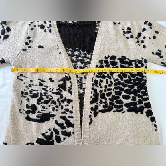 TWINE & STRING Tan and Black leopard print Cardigan Sweater size XL - Picture 13 of 14